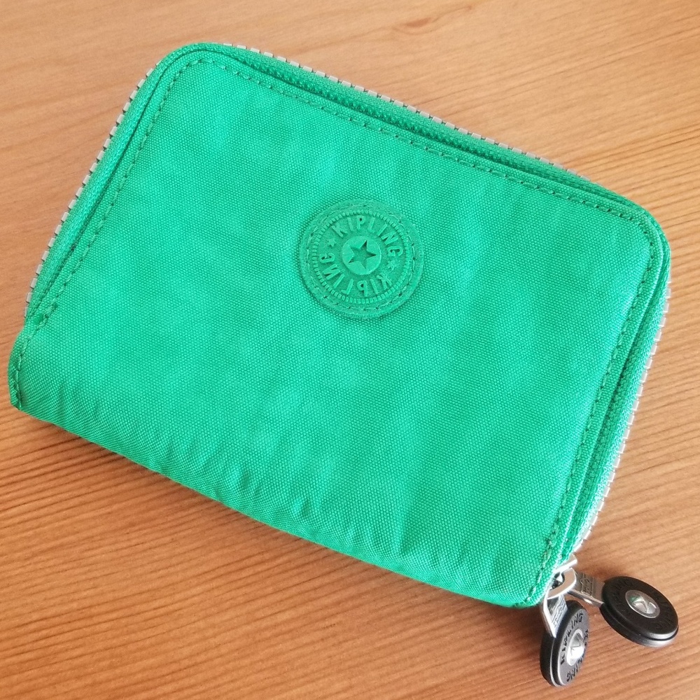 KIPLING green wallet